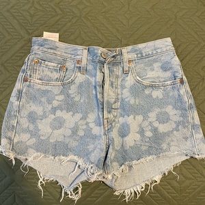 Levi 501 Floral Shorts size 27